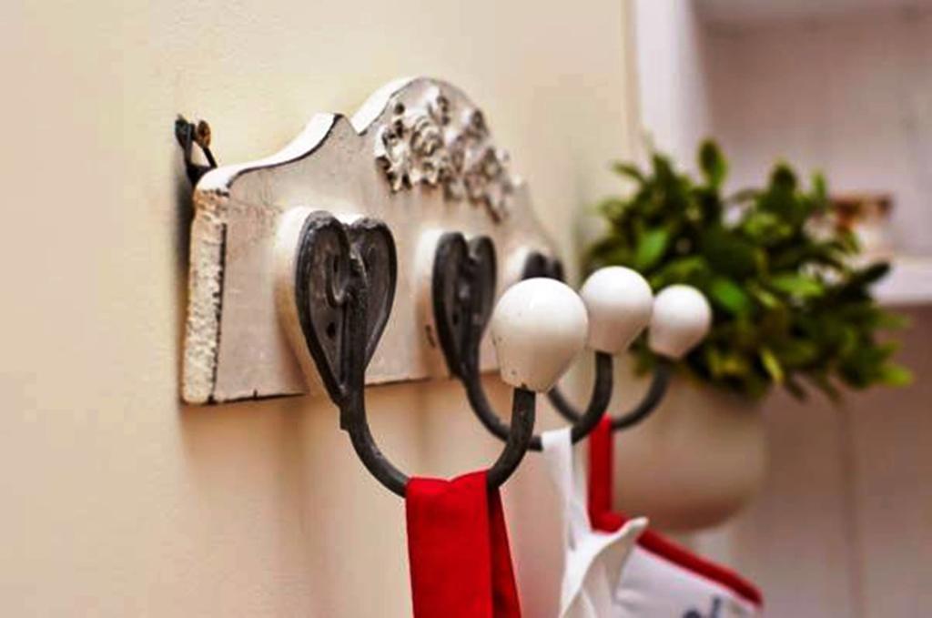 Romantic Apartment On Rynok Square With Air-Conditioning Лвив Стая снимка