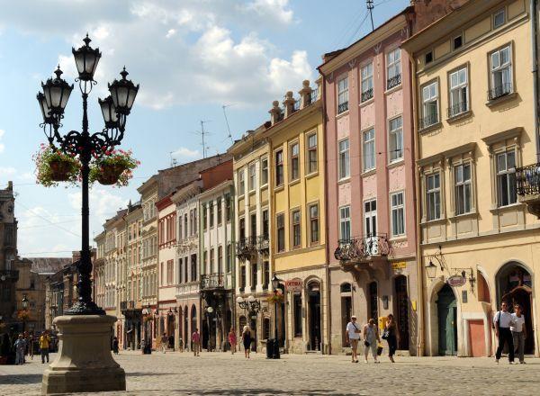Romantic Apartment On Rynok Square With Air-Conditioning Лвив Екстериор снимка